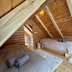 Chalet Cedar Wood *
