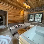 Chalet Cedar Wood Ano Polidhrosos