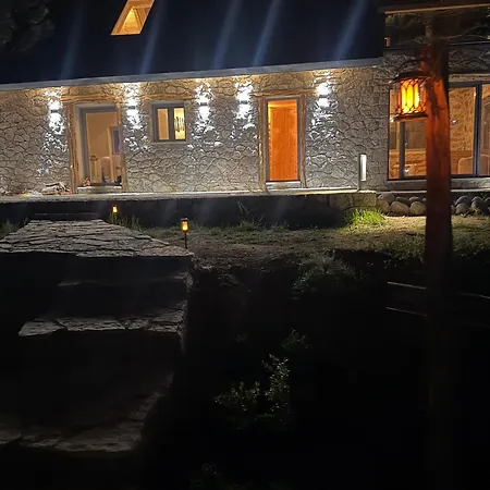 Cedar Wood Dağ evi Ano Polidhrosos